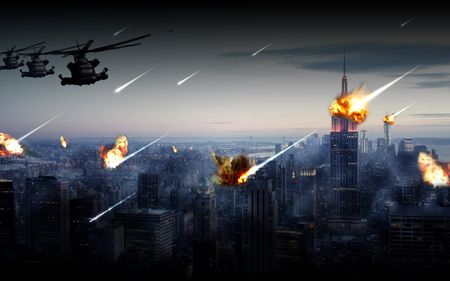 Eine apokalyptische Szenerie zeigt eine Stadt bei Abendd&auml;mmerung, die von einer Gruppe Hubschrauber und Meteoriten mit trails angegriffen wird. Mehrere Geb&auml;ude stehen in Flammen, w&auml;hrend die Meteoriten aus dem dunklen Himmel herabst&uuml;rzen.